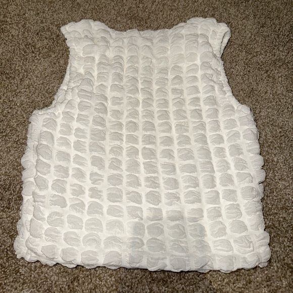 White Tank - Picture 2 of 2